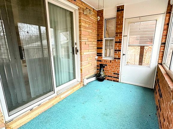 3rd image of 20 Canterbury School Rd