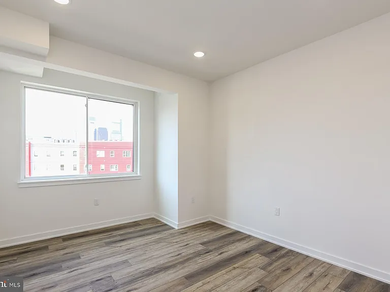1431 Brown St #5 — Photo 15
