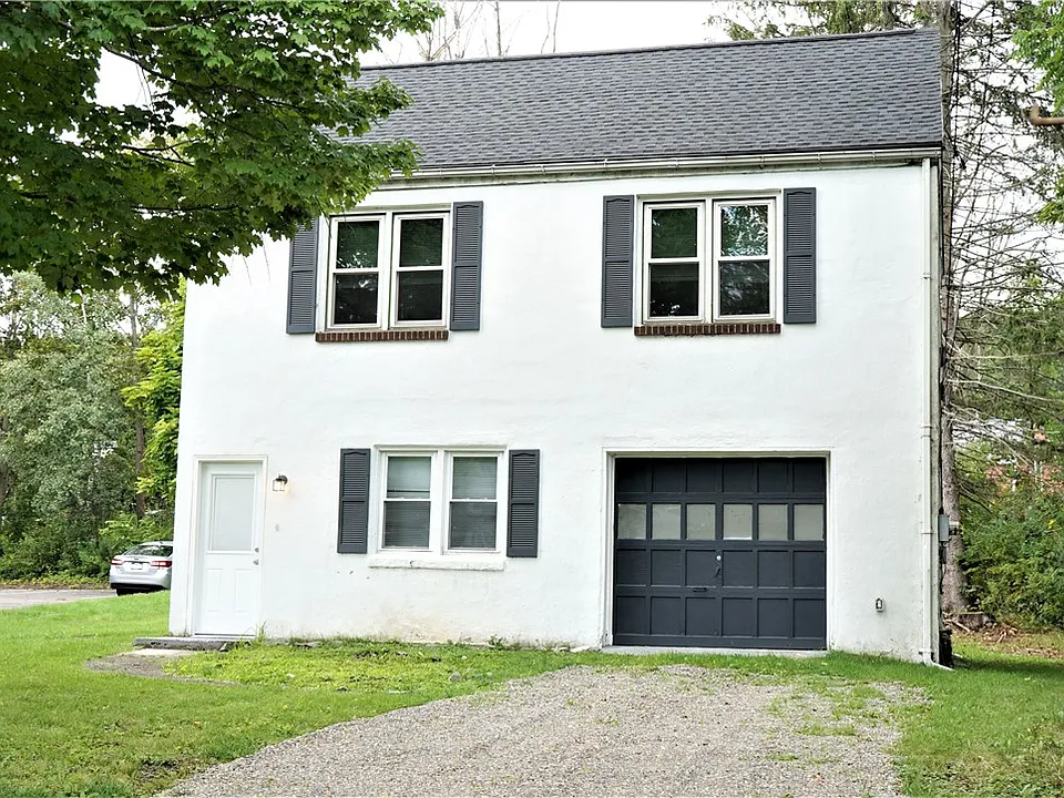 218 Airport Rd