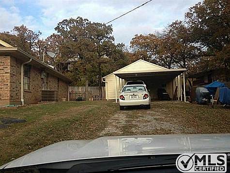 2nd image of 108 Briar Ln