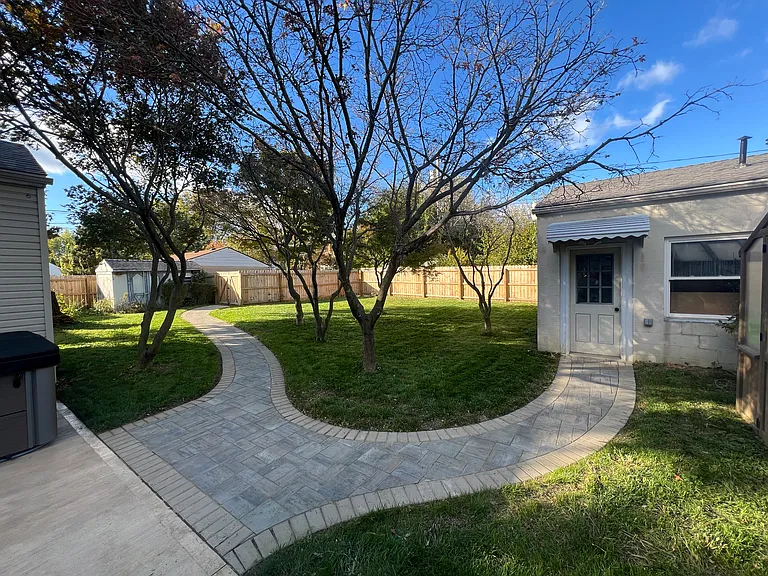 1754 Oakland Park Ave — Photo 5