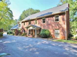 102 Pine Acres Dr, Spartanburg, SC 29307