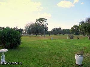 4th image of 1672 Country Club Dr