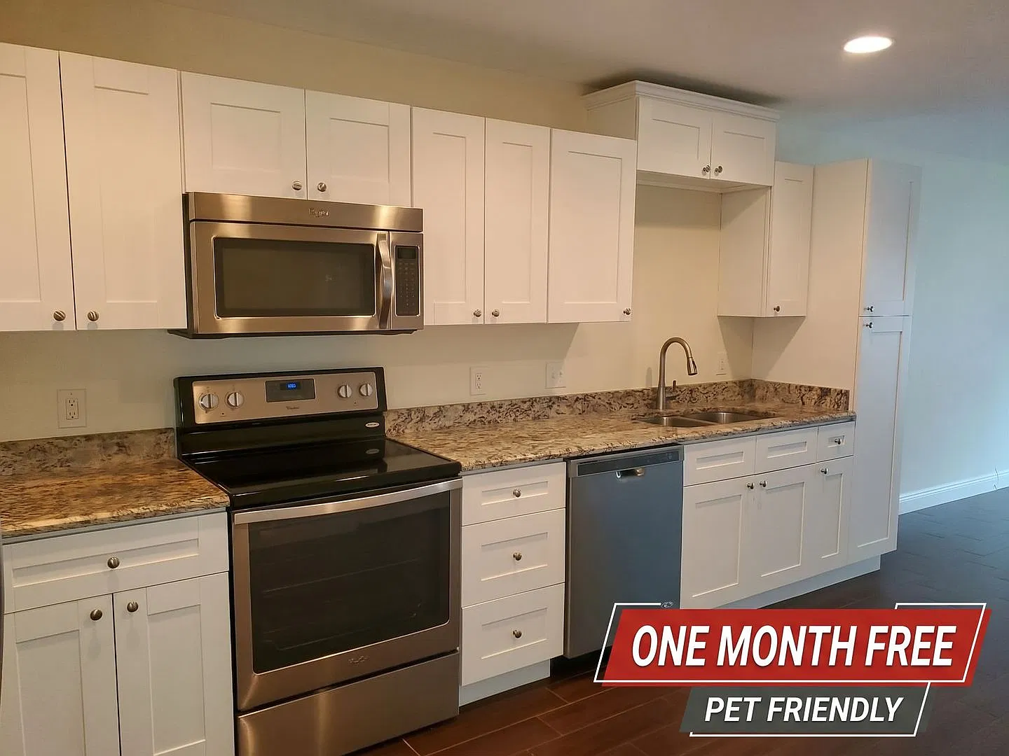!!1 Month Free With Immediate Move In!! Coral Gables @ Bellview — Photo 2
