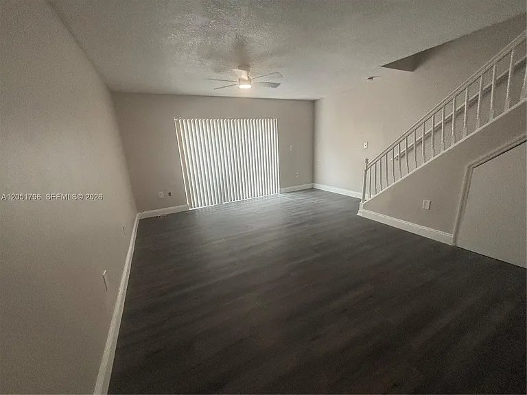 323 Palm Cir E — Photo 13