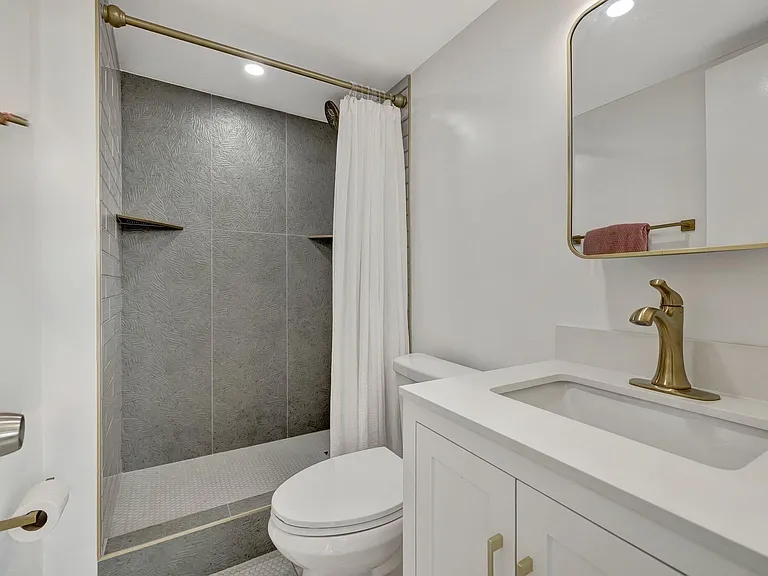 1777 SE 15th St #215 — Photo 16