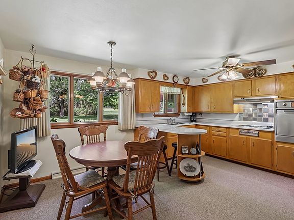 5th image of 370 Mercer Rd