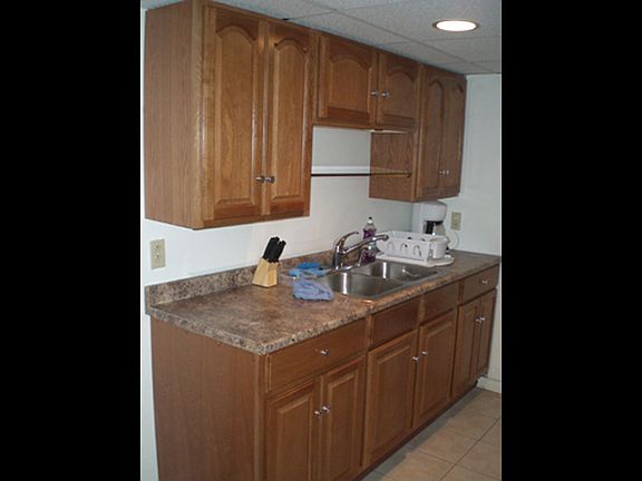 2nd image of 15 Thomas St Unit D