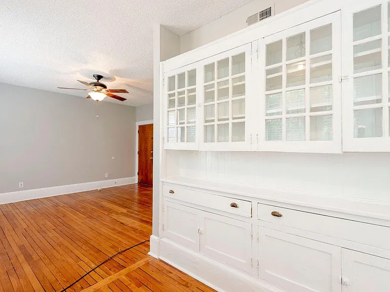 Tall ceilings!