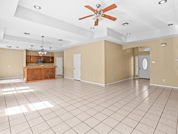 3rd image of 5410 Nicole Ct