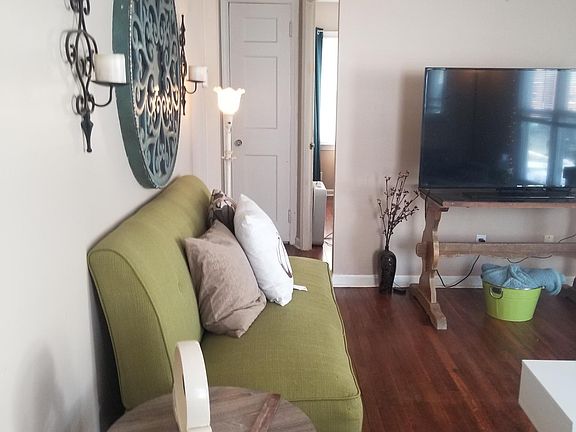 5th image of 13601 Sprecher Ave #1