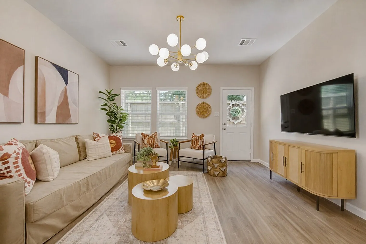 3 bed, 2.0 bath, $4,336 — Photo 2