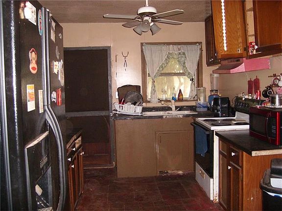 2nd image of 976 County Road 483a