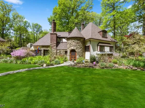 1055 Sleepy Hollow Lane, Plainfield City, NJ 07060