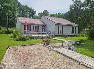 975 Ramsey Rd, Jacksonville, NC 28546