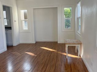 1749 1/2 W 37th St, Los Angeles, CA 90018