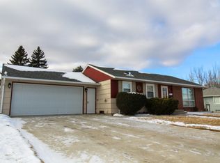 1824 5th St SW, Minot, ND 58701