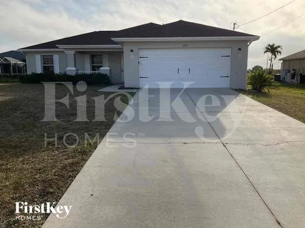 1319 NW 13th Ave, Cape Coral, FL 33993