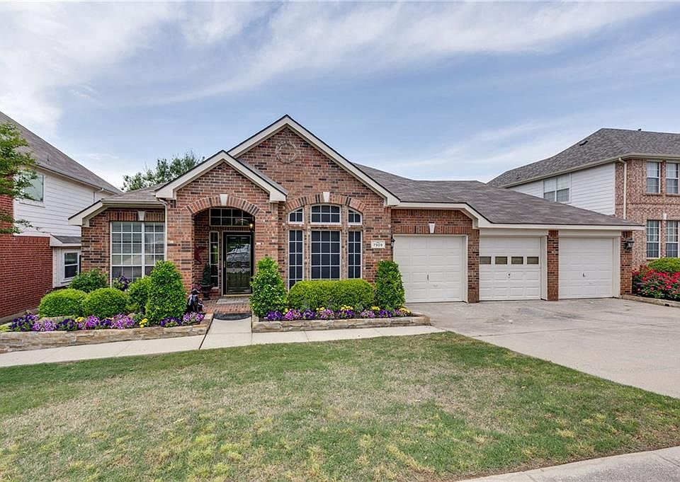 1st image of 7909 Parkwood Plaza Dr
