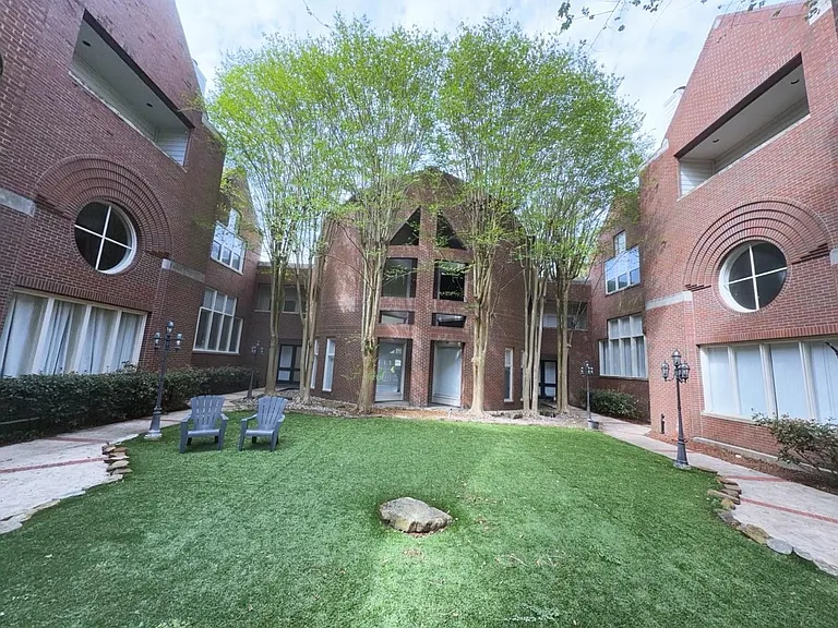 11852 Taylorcrest Rd #8 — Photo 3