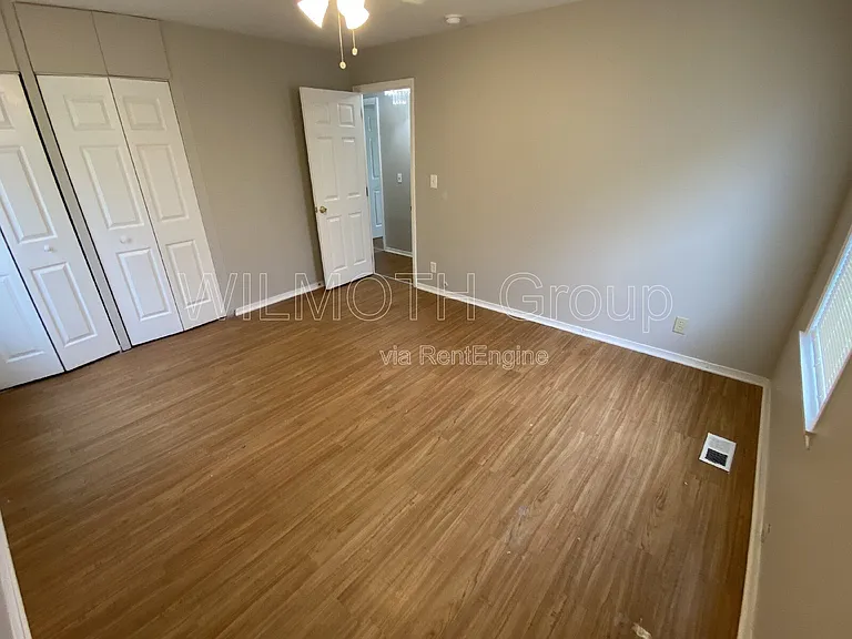 7910 Roy Rd — Photo 8
