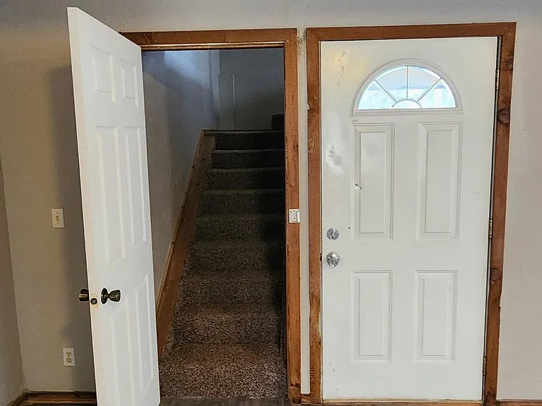 2120 Houston Ave — Photo 14