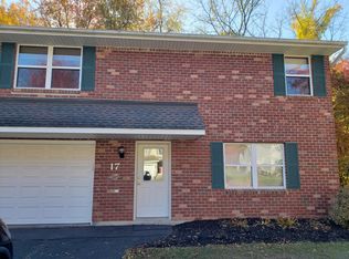 17 Elm Pl, Albany, NY 12203