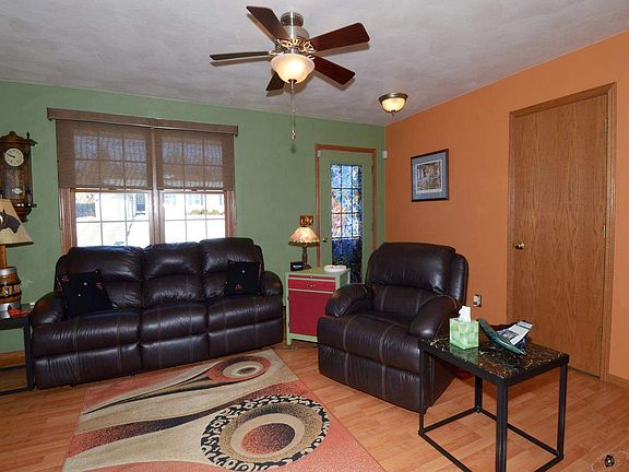 5th image of 1131 Winston Dr