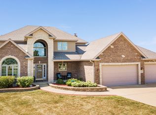 24442 S Pine Ridge Dr, Monee, IL 60449