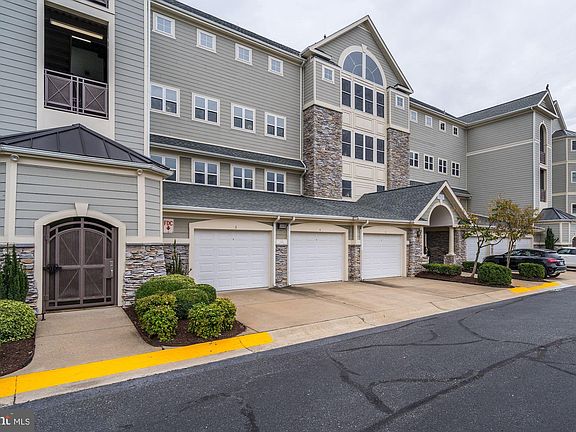 2nd image of 1601 Ladue Ct APT 301