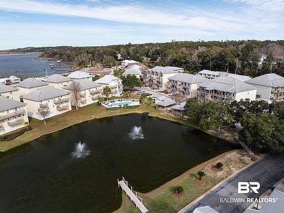 3rd image of 4 Yacht Club Dr APT 166