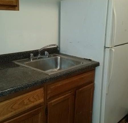 2nd image of 6229 N Artesian Ave APT 2W