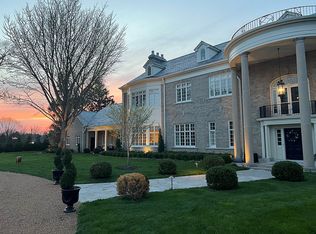 408 S Warson Rd, Saint Louis, MO 63124