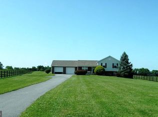 1233 Earle Rd, Charles Town, WV 25414