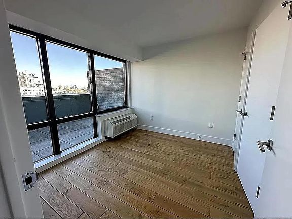 3rd image of 504 Myrtle Ave #72D