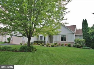1049 Bluff Pass S, Chaska, MN 55318