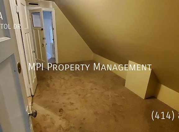 4th image of 1216A W Capitol Dr