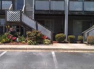 206 Lantana Ln #A, Hampton, VA 23669