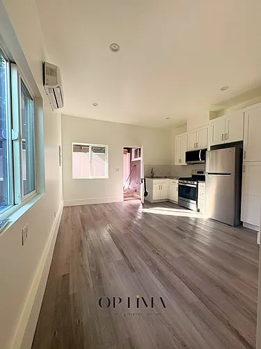 7413 Oak Park Ave Photo 1