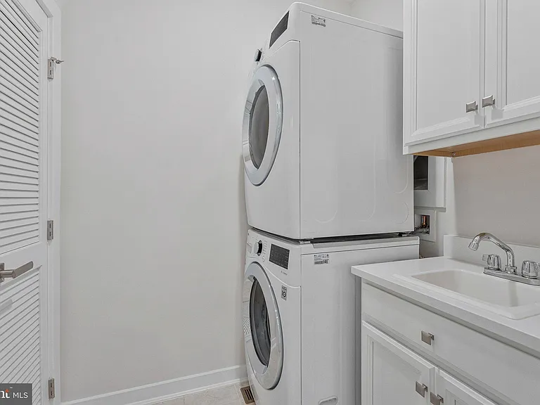 13270 Woodland Park Rd #3J — Photo 28