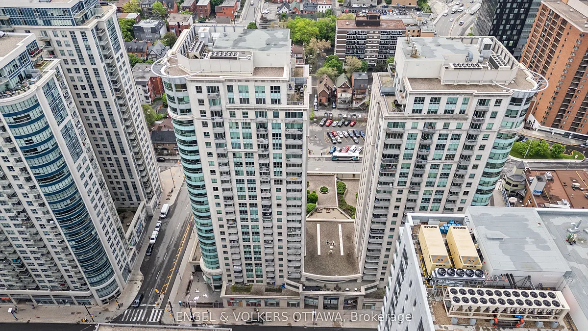 Building Photo - 234 Rideau St #2603