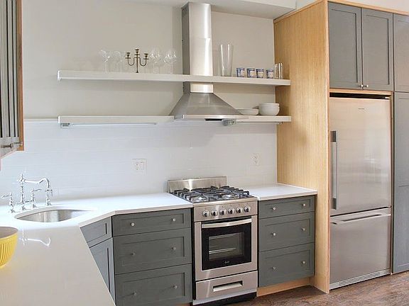 2nd image of 489 Park Pl APT 4