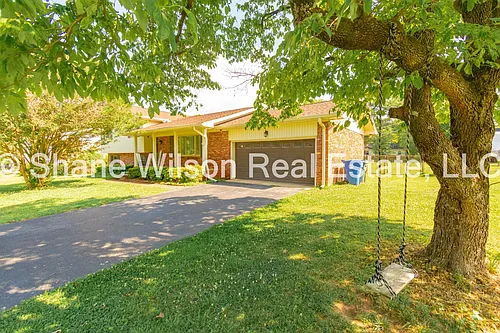 617 Spring Valley Ln Photo 1