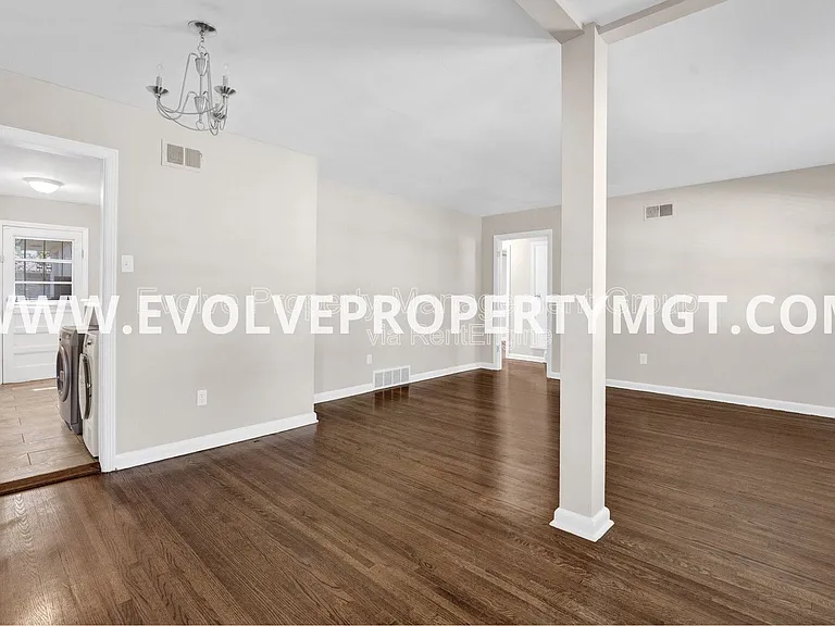 1257 Whitewater Rd — Photo 3