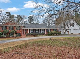 326 Fayette Dr, Winder, GA 30680