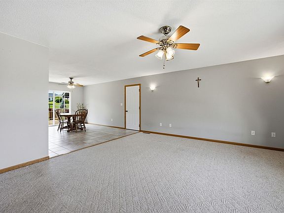 3rd image of 505 5th St
