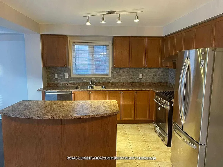 122 Russel Dr — Photo 7