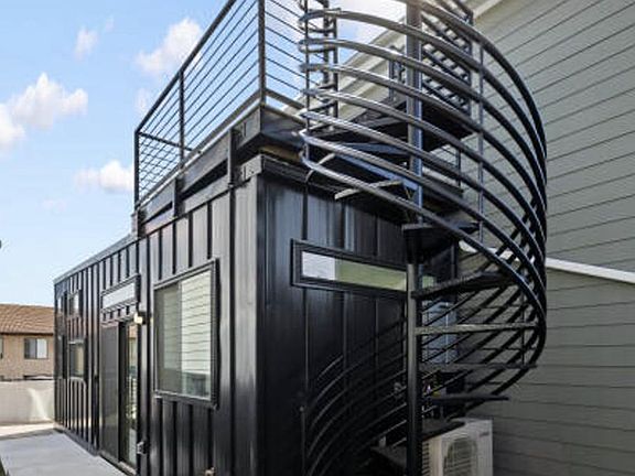 3rd image of 3431 Percy St #3431