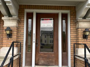 432 Wisconsin St #1, Oshkosh, WI 54901