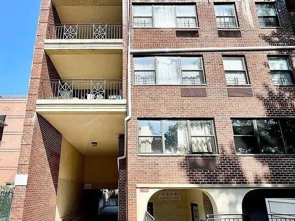 71-11 162nd Street #4A, Fresh Meadows, NY 11365